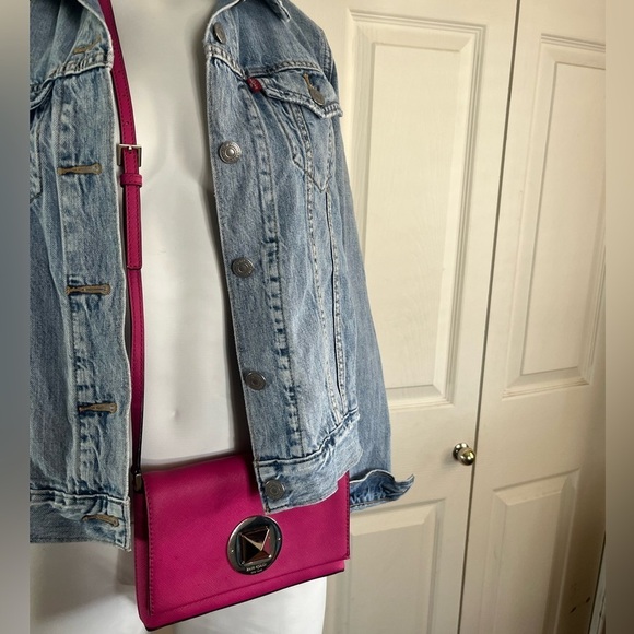 Kate Spade Pink Crossbody Bag with Structured Design - Picture 9 of 9